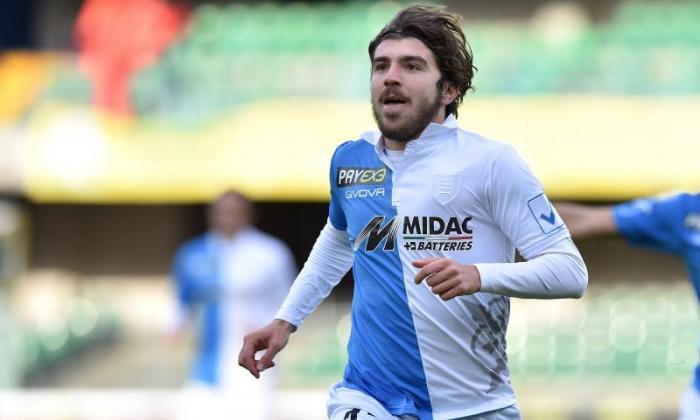 Swansea关闭在Chievo Striker Alberto Paloschi