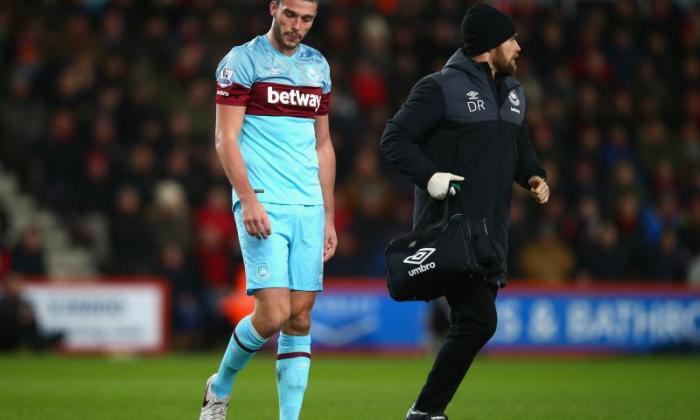 西火腿伤害打击！Slaven Bilic证实Andy Carroll Out六周