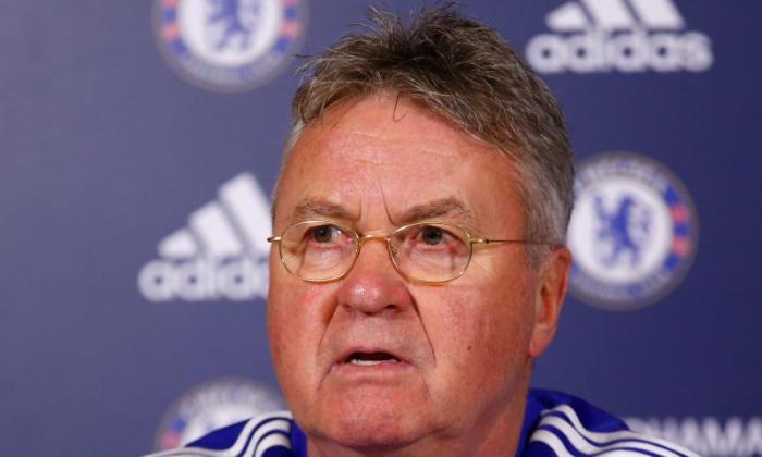 Chelsea Boss Guus Hiddink表示，英超联赛应该协助俱乐部在欧洲战斗
