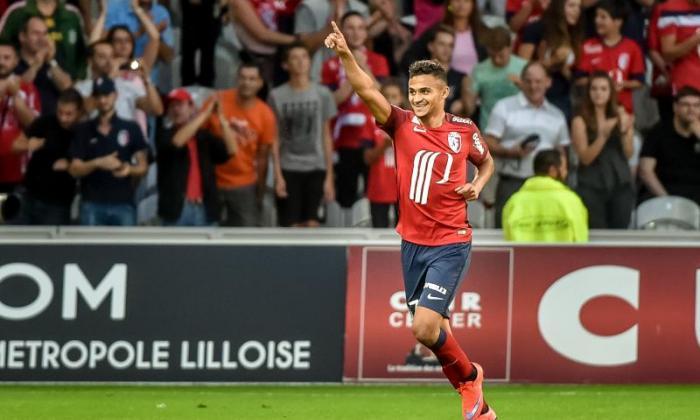 曼联，曼城和切尔西在战斗中签名Lille Playmaker Sofiane Boufal