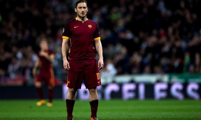 莱斯特转让报告：Claudio Ranieri举行会谈与Roma Legend Francesco Totti over Foxes Move