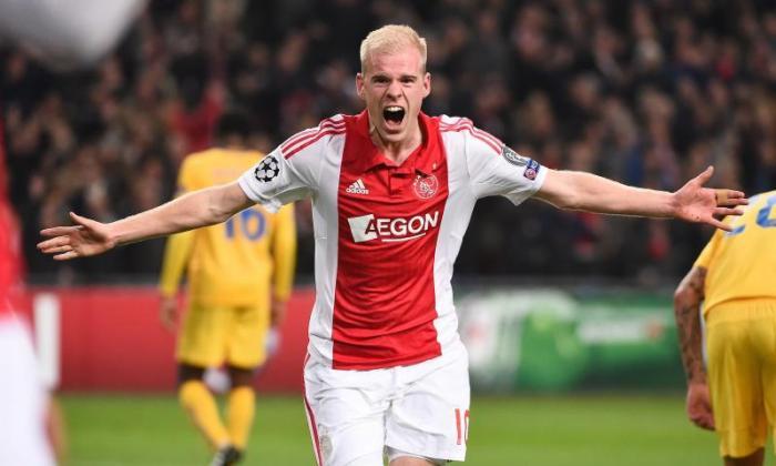Napoli加入阿森纳和曼彻斯特联队追逐Ajax'新Bergkamp'