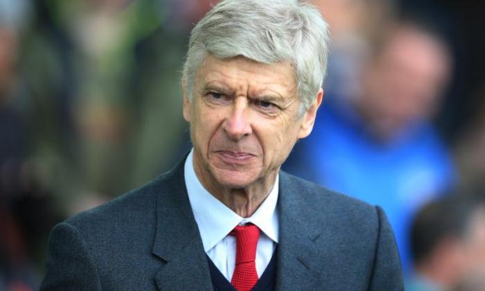 'Arsene Wenger比任何其他经理都能得多，但只是看着他今年夏天飞溅现金' -  John Hartson