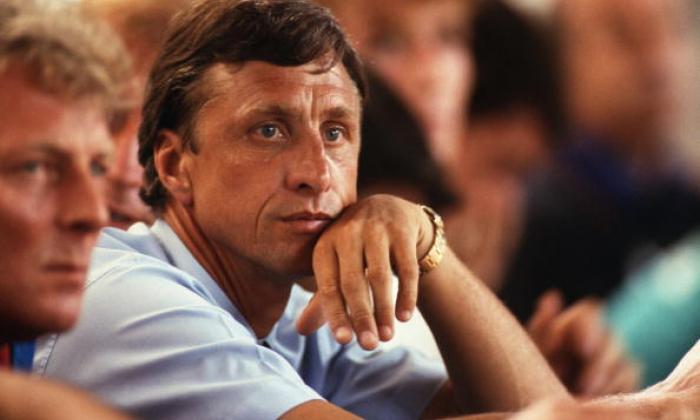 在荷兰传奇死亡率为68岁之后，足球俱乐部向Johan Cruyff付费