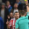 斯托克防御者Erik Pieters'黄牌在“错误的身份”被裁判后转移到Bruno Martins Indi