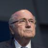 “任何叫我腐败的人都应该被送到监狱，'Flasts FIFA总统Sepp Blatter